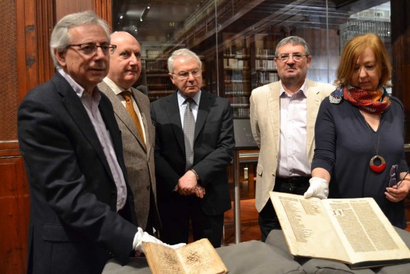 La UV incorpora a su biblioteca un manual de tintorería del siglo XV 