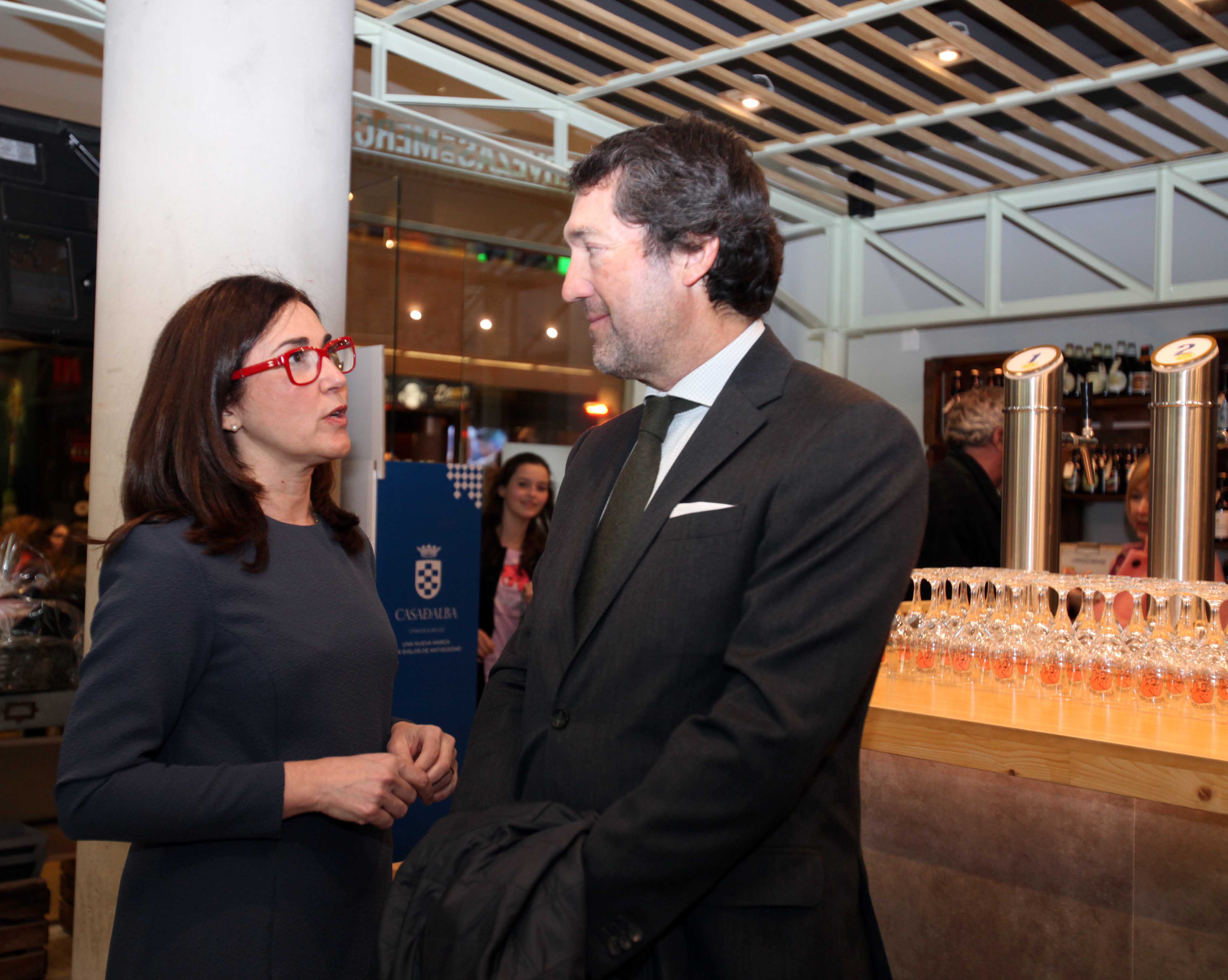 Exposición a favor de la ONG One Day Yes y por el Día de la Dona (Fotos: Consuelo Chambó)