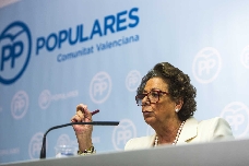 Rita Barberá reaparece para dar explicaciones (Fotos: Eva Máñez)