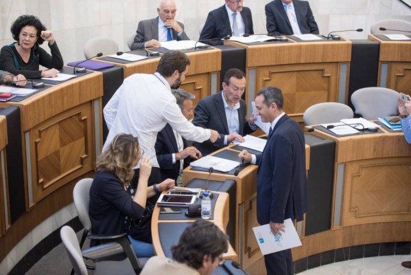 Estos son los 16 'mandamientos' del pacto del agua: desaladoras, trasvases, reutilización e innovación