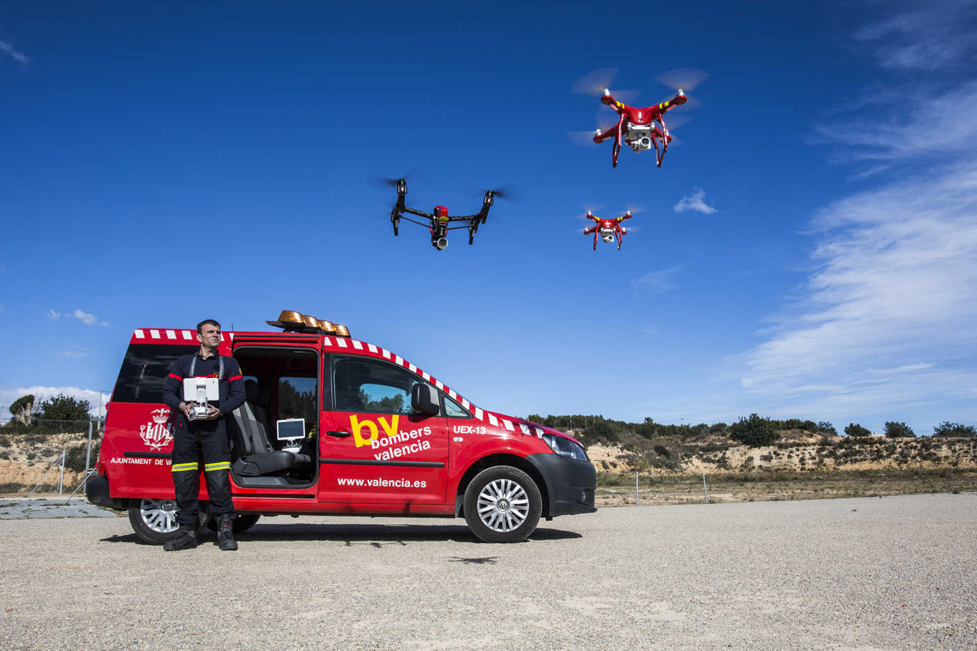 Nacho Sepúlveda, bombero especialista en drones (Foto: Eva Máñez) - 