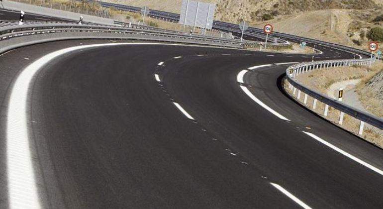 Fomento destinará 45 millones este año a liberar o rebajar el peaje en varios tramos de autopistas