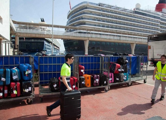 El Puerto bate su récord histórico de cruceristas en un mismo día con más de 13.300 pasajeros