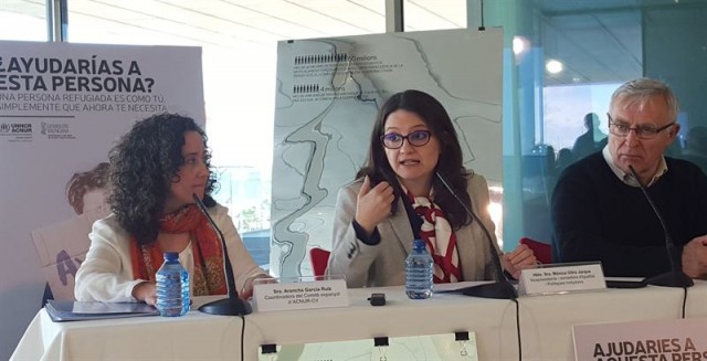 Oltra viajará a islas griegas para firmar con gobiernos locales y regionales un documento de ayuda a refugiados