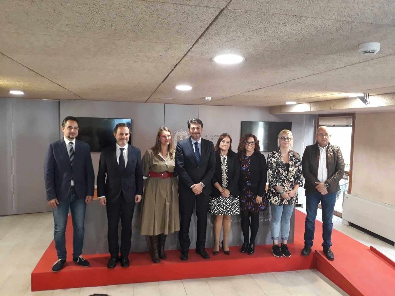 Los ocho ediles del nuevo Gobierno del PP. Foto: EP - 