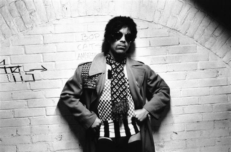 València revive el concierto de Prince, 'Sign o' the times', en una versión remasterizada