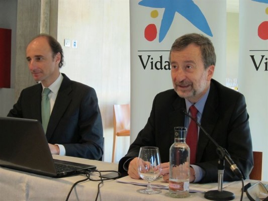 La falta de extraordinarios reduce un 61% el beneficio de VidaCaixa