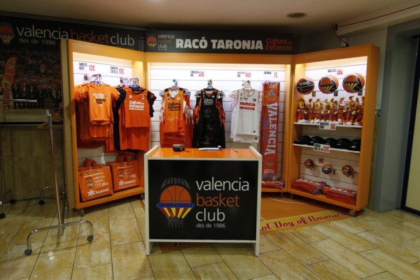Así será el punto de encuentro taronja y la tienda móvil en la Copa