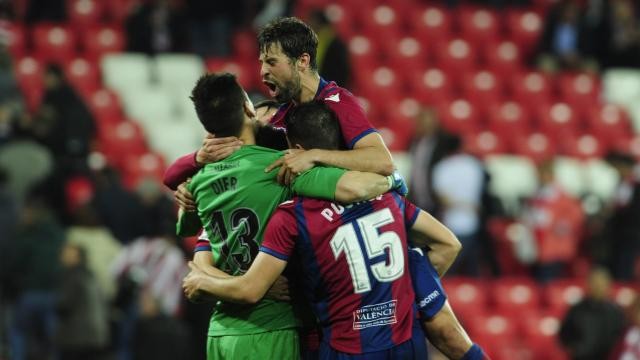 El Levante se salvará esta jornada si supera el resultado del Deportivo