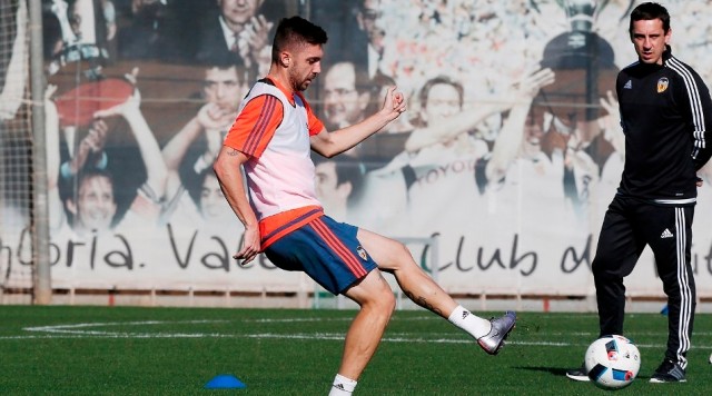 Mustafi y Siqueira vuelven al grupo, Abdennour sigue sin entrenar
