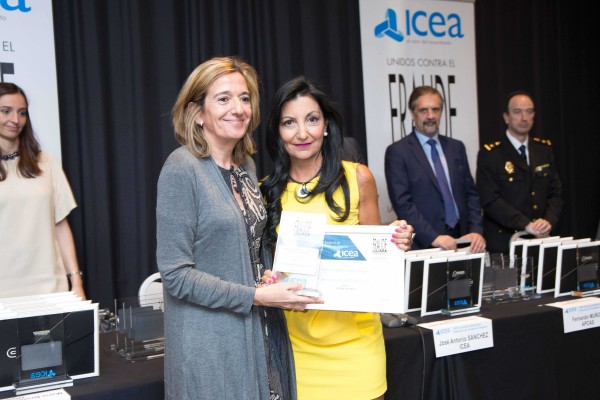 Premian a una abogada alicantina que destapó un fraude al seguro con un falso secuestro