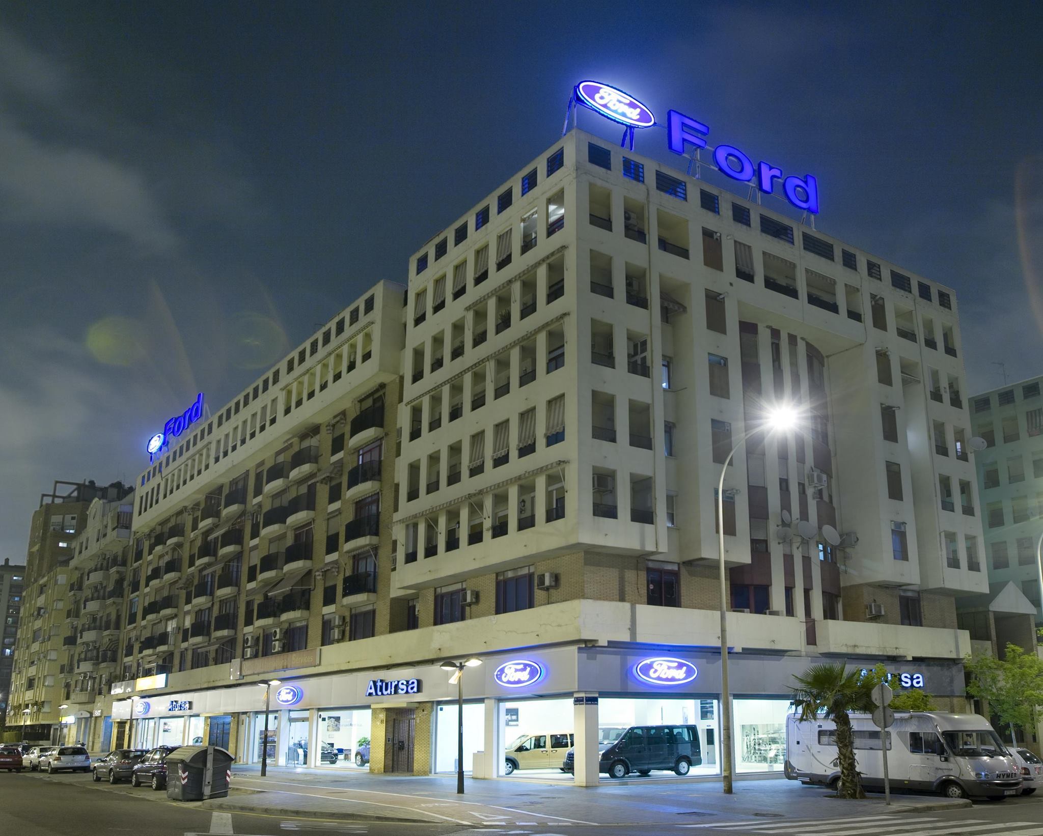 Últimos dos días Azules de Ford en el concesionario Atursa de la Pista de Silla 