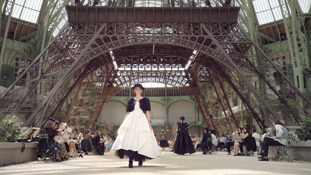 'La Nau dels Argonautes' de Pep Llopis llega hasta el desfile de Chanel en París