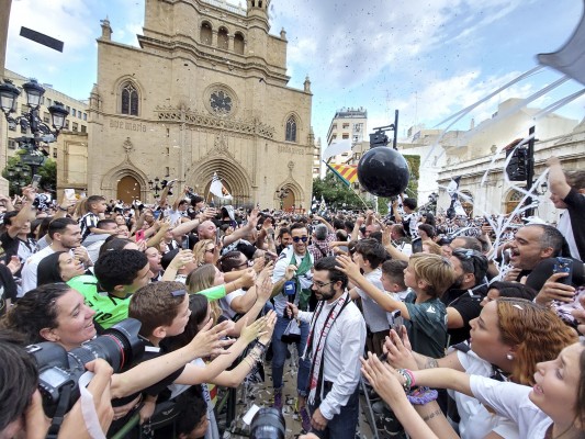 La festa albinegra inunda Castelló (Fotos: Carlos Pascual i Carme Ripollés)