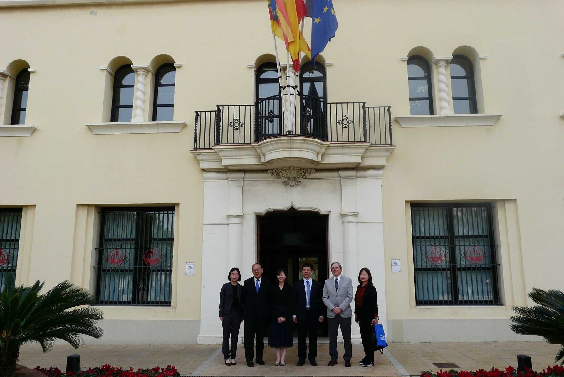 El puerto chino de Ningbo visita Valenciaport para reforzar sus relaciones comerciales