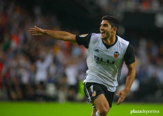 Valencia y PSG pactaron el fichaje de Guedes por 40 millones, según L'Equipe