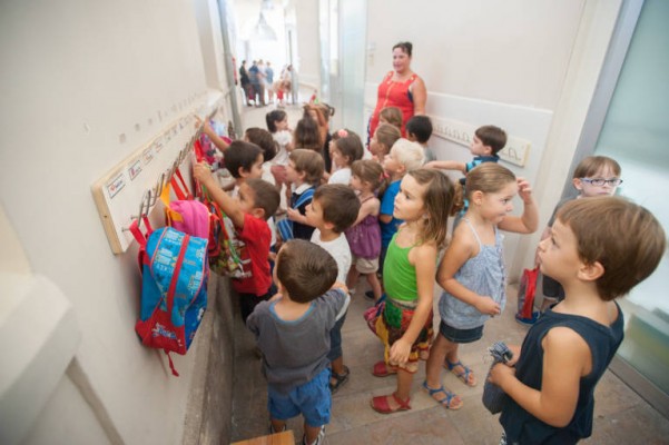 La licitación para gestionar el bono infantil de Educación queda desierta