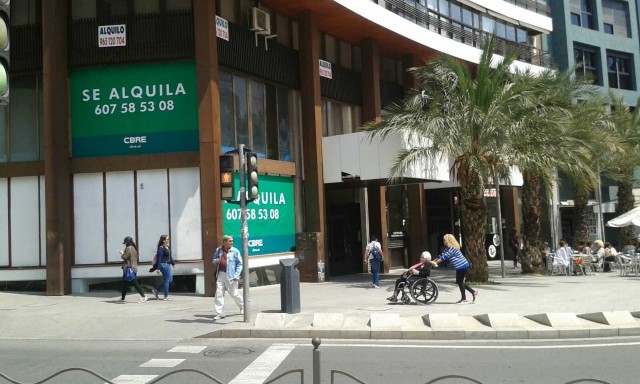 El último local disponible de Luceros busca inquilino: 240 metros por 7.000 euros al mes