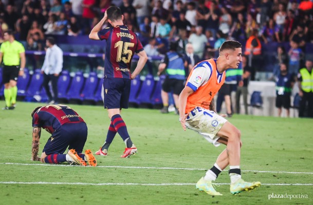 Las mejores imágenes del Levante - Alavés de la final del play-off (Fotos: Carla Cortés)