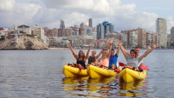 Benidorm gasta unos 1.000 euros por cada 'influencer' que invita a la ciudad 