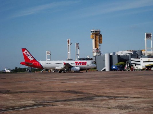 OHL, Sacyr e Isolux pujan por ampliar y gestionar el aeropuerto de Paraguay

