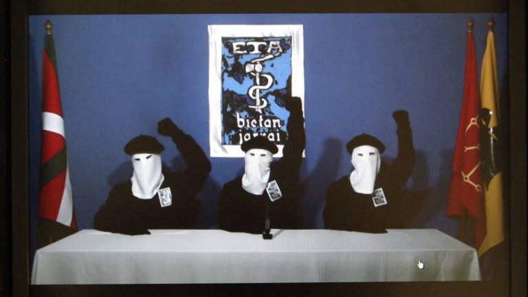 ETA se disuelve tras asesinar a 829 personas 