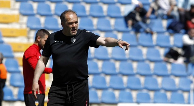 Visnjic apela al orgullo deportivo para vencer al Elche