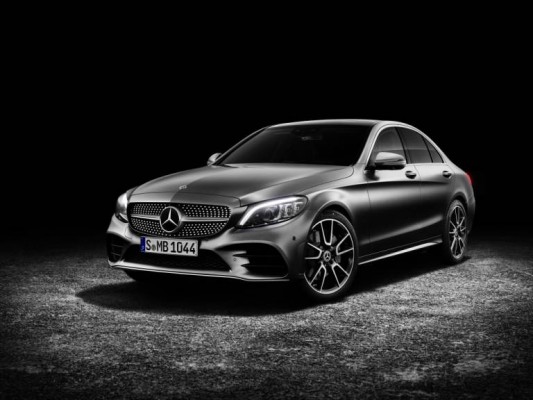 Ya se admiten pedidos de los nuevos Clase C berlina y Estate