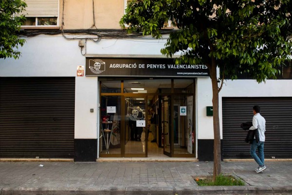 Las mejores imágenes del especial de '90 Minuts' en la Agrupació de Penyes Valencianistes (Fotos: Miguel Valls)