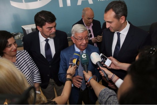 Rafael Ansón plantea trasladar a Alicante la Academia de Gastronomía del Mediterráneo, ahora en Barcelona