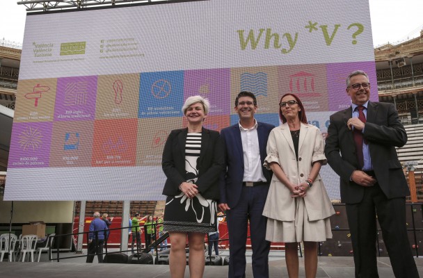 La Fira de les Comarques aúna gastronomía y música en la plaza de toros de València
