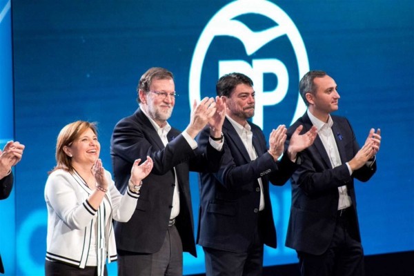 Bonig promete que el PPCV eliminará el requisito lingüístico si gana en 2019