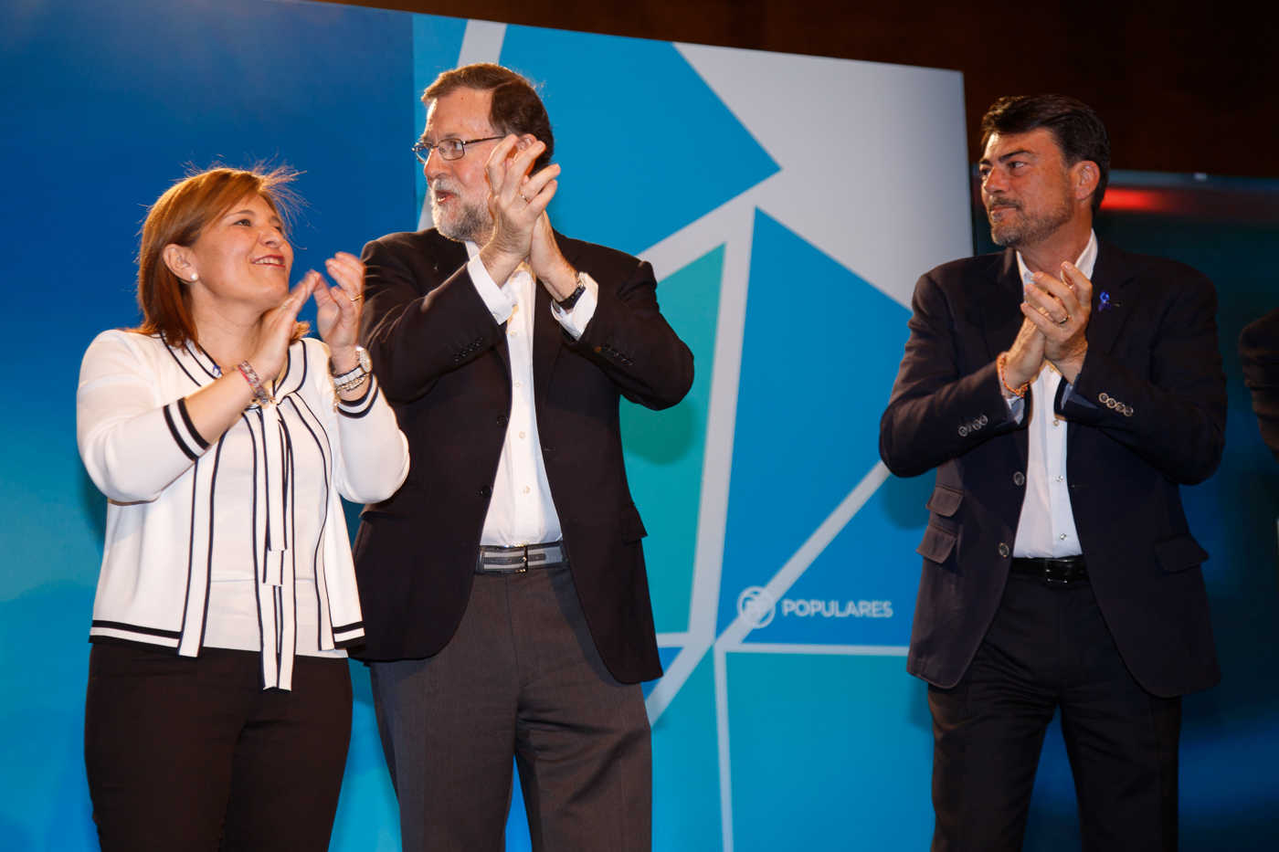 Bonig lleva a Rajoy a su terreno y le exige ir a la 'guerra' contra el plurilingüismo del Botànic