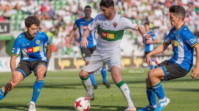 El Elche tratará de igualar su mejor clasificación en Segunda B