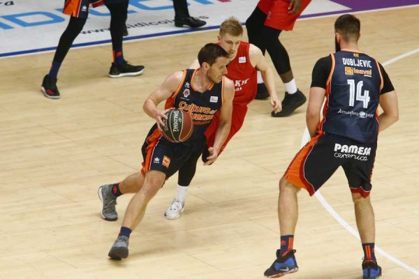 El Valencia, a una victoria de asegurar el factor pista en cuartos de final