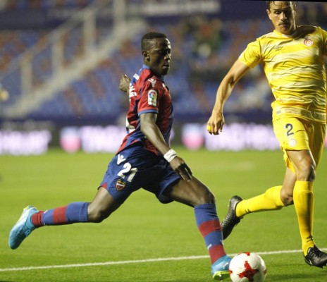 Emmanuel Boateng, convocado por Ghana ante Japón e Islandia
