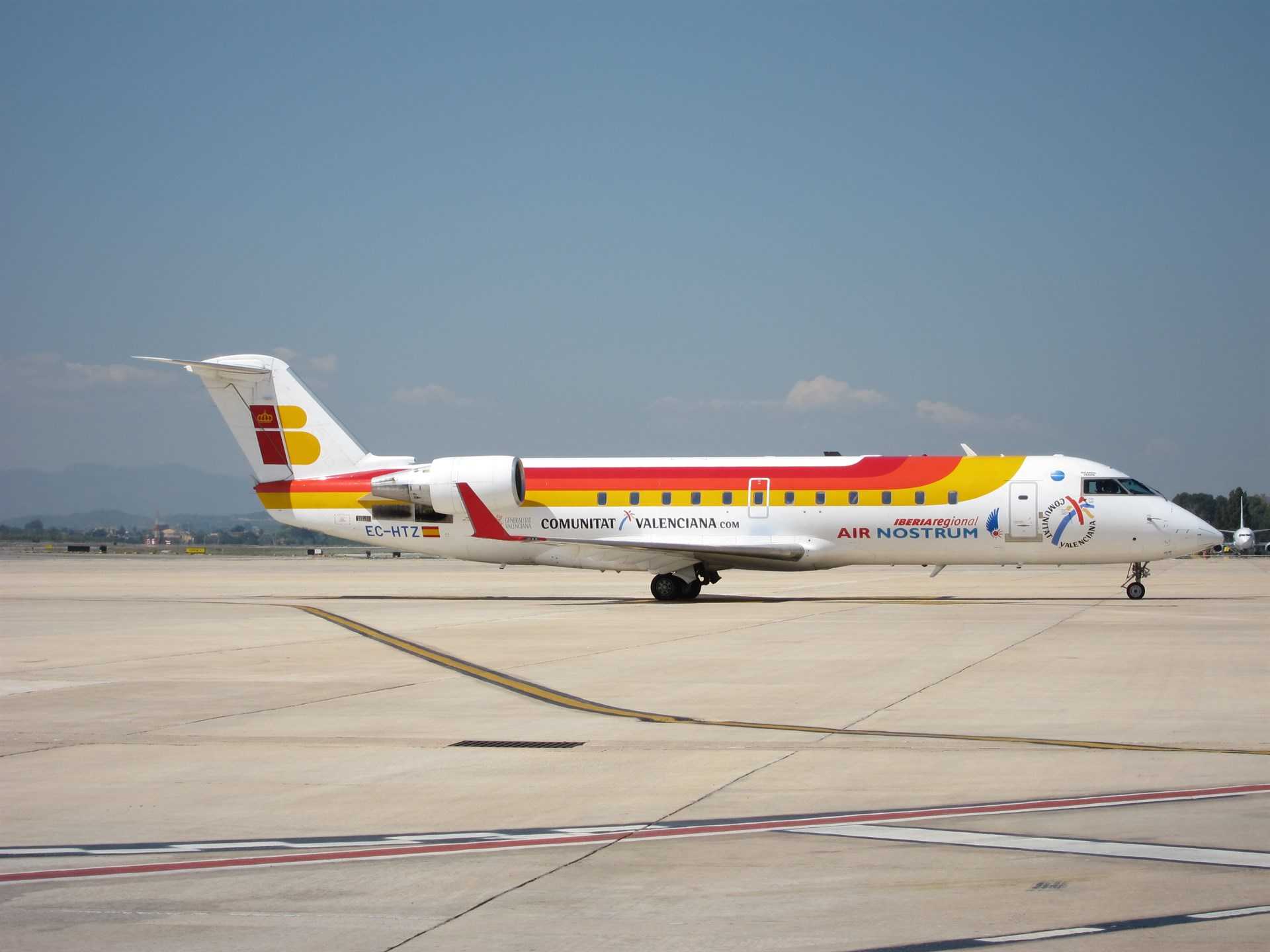 Air Nostrum busca este mes tripulantes de cabina en València