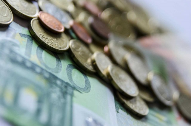 El Tesoro Público se frota las manos al cobrar más por sus nuevas Letras a 6 y 12 meses