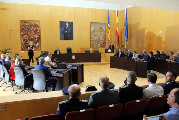 Benidorm celebra su día reivindicando el papel de la mujer en el desarrollo de la ciudad