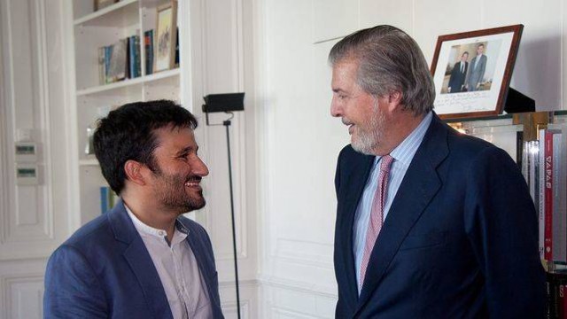 Gobierno abre trámites para una Comisión Bilateral sobre un artículo de la ley de plurilingüismo