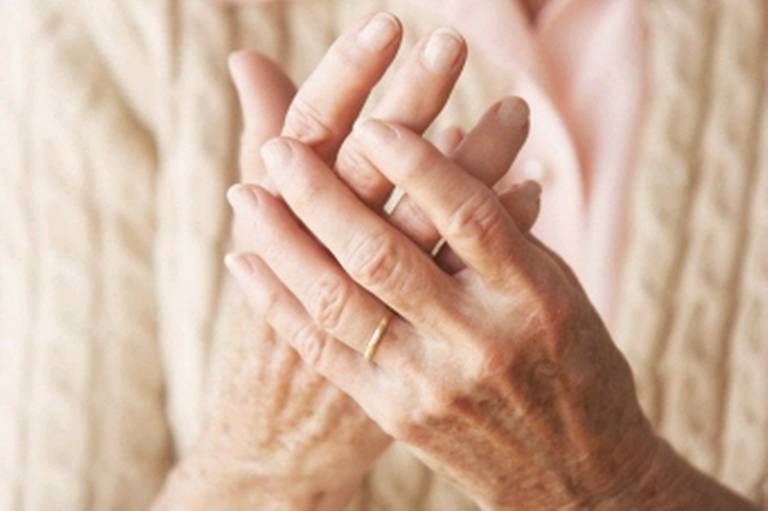 El 34% de mujeres con enfermedades reumáticas abandonan sin consultar su tratamiento para buscar embarazo
