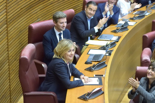 Sagrario Sánchez toma posesión del escaño como diputada del PP en sustitución de María Bernal