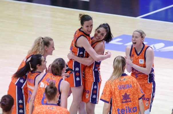 Las mejores imágenes de las semifinales entre Valencia Basket y Girona de LF Endesa (Fotos: EDUARDO MANZANA Y M. A. POLO)