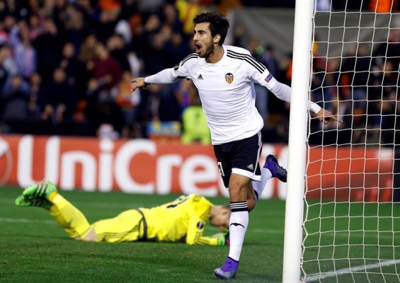 El Valencia CF, primero que marca cinco goles en la primera parte en la historia de la Europa League