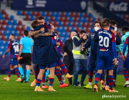 Las mejores imágenes de la histórica clasificación del Levante para las semifinales de Copa (Fotos: Carla Cortés)