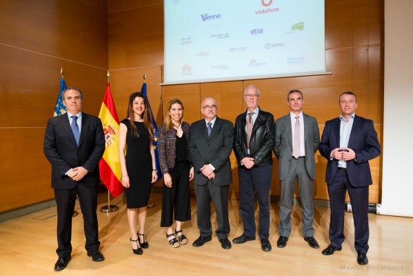 La Noche de las Telecomunicaciones premia a Nuria Oliver y a Bee Ingeniería