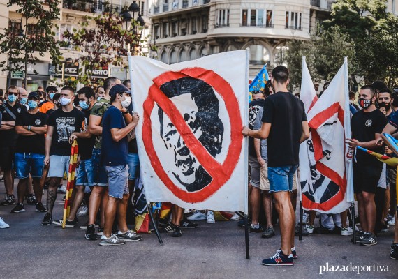 Las mejores imágenes de la marcha contra Meriton (Fotos: Carla Cortés)