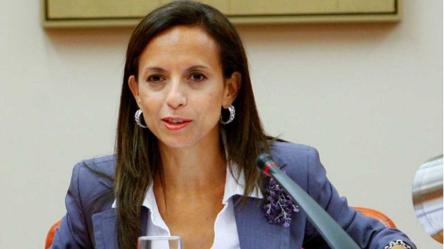 El juez imputa a dos ex altos cargos de la exministra Beatriz Corredor por el contrato con la agencia del PSPV
