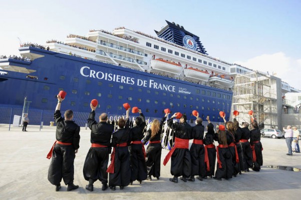 Alicante cierra la llegada de 50 cruceros para 2019 con el regreso de Pullmantur, MSC y Thomson