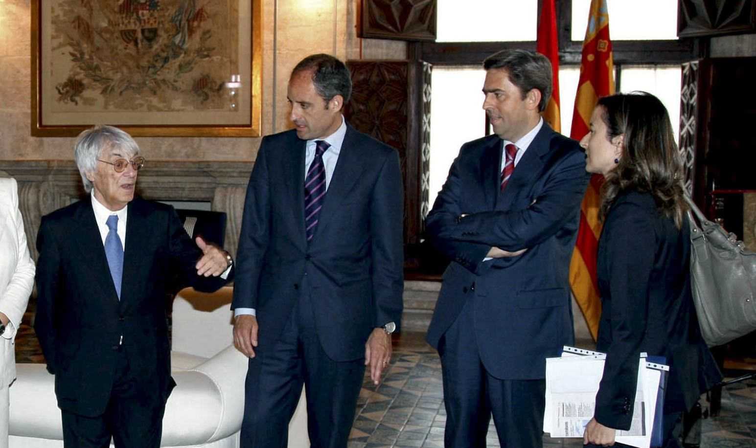 Ecclestone, Camps, Rambla y Belén Reyero: Foto: EFE - 